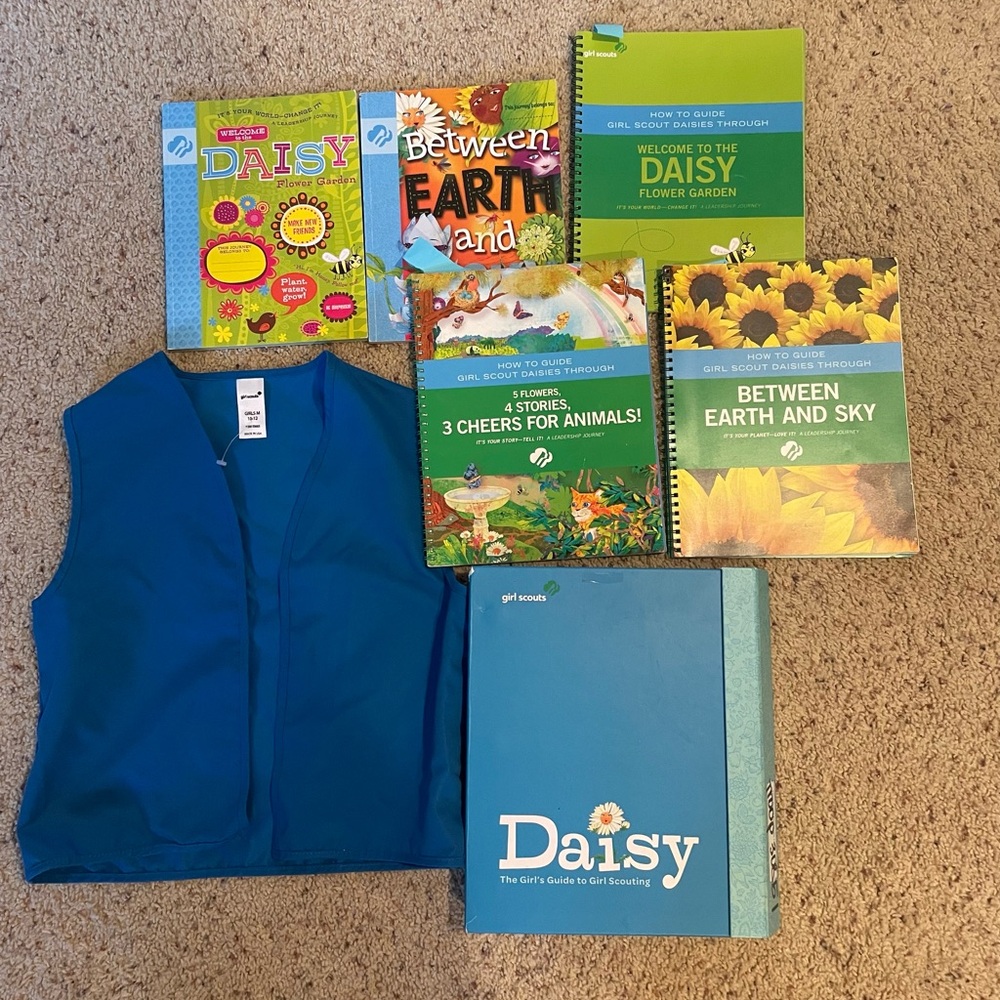 Girl Scouts Daisy bundle: best, books